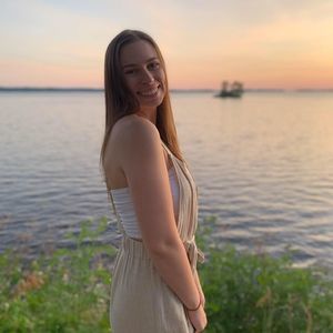 Meet your Posher, Kara